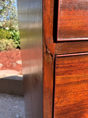 Flame Mahogany Chest of Drawers with 2-Over-3 Drawer and Turned Bun Feet 43” x 20 1/4” x 42 1/2” tall 