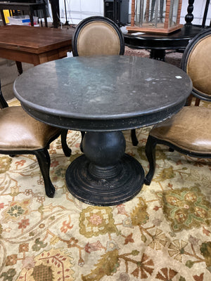 Arhaus Luca Déjeuner Dining Table +4  Leather Chairs