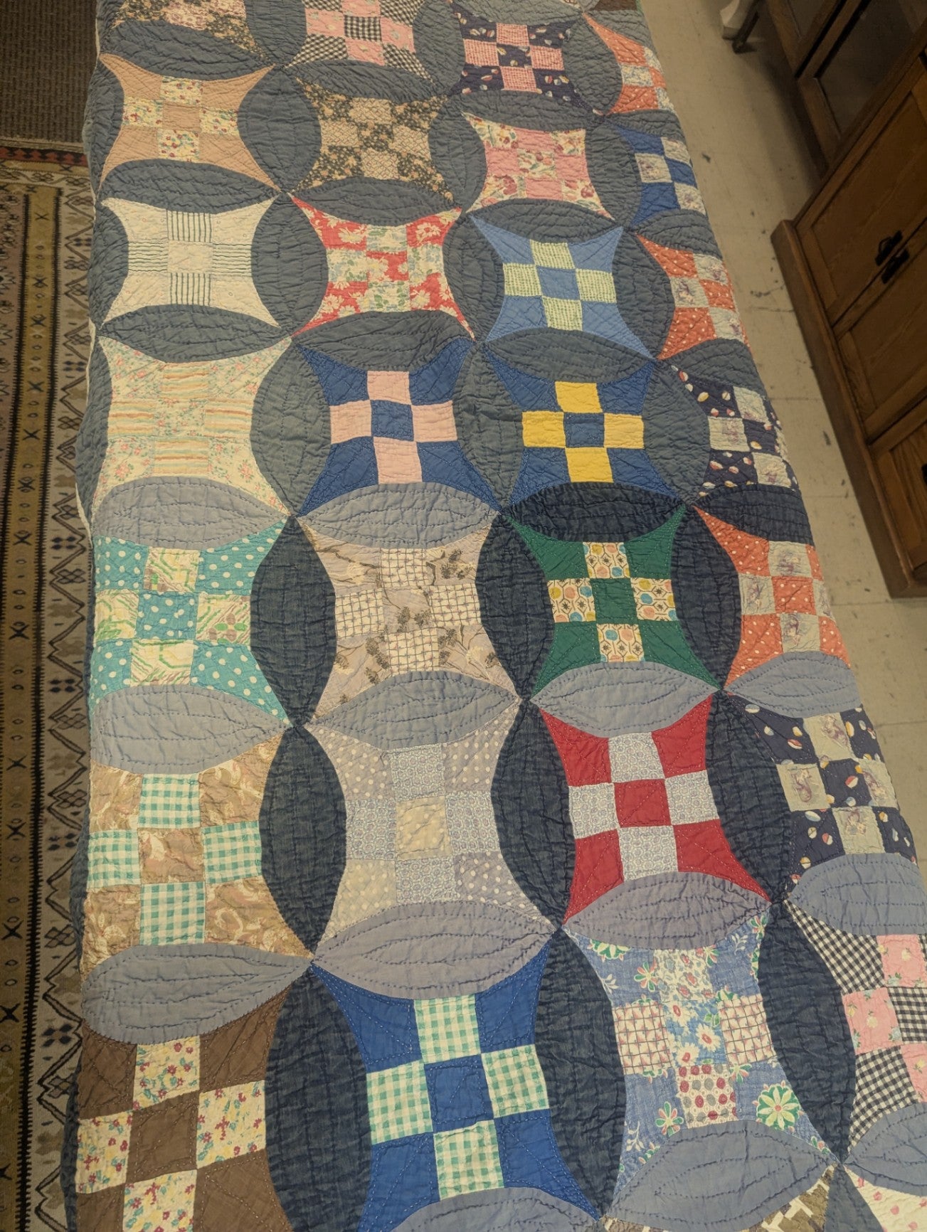 Handmade Quilt Flowering Snowball Pattern 80 x 74