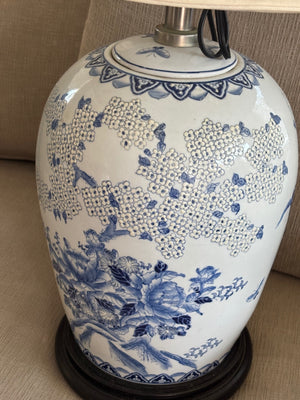 White Ginger Jar Table Lamp with Blue Chinoiserie Floral Pattern