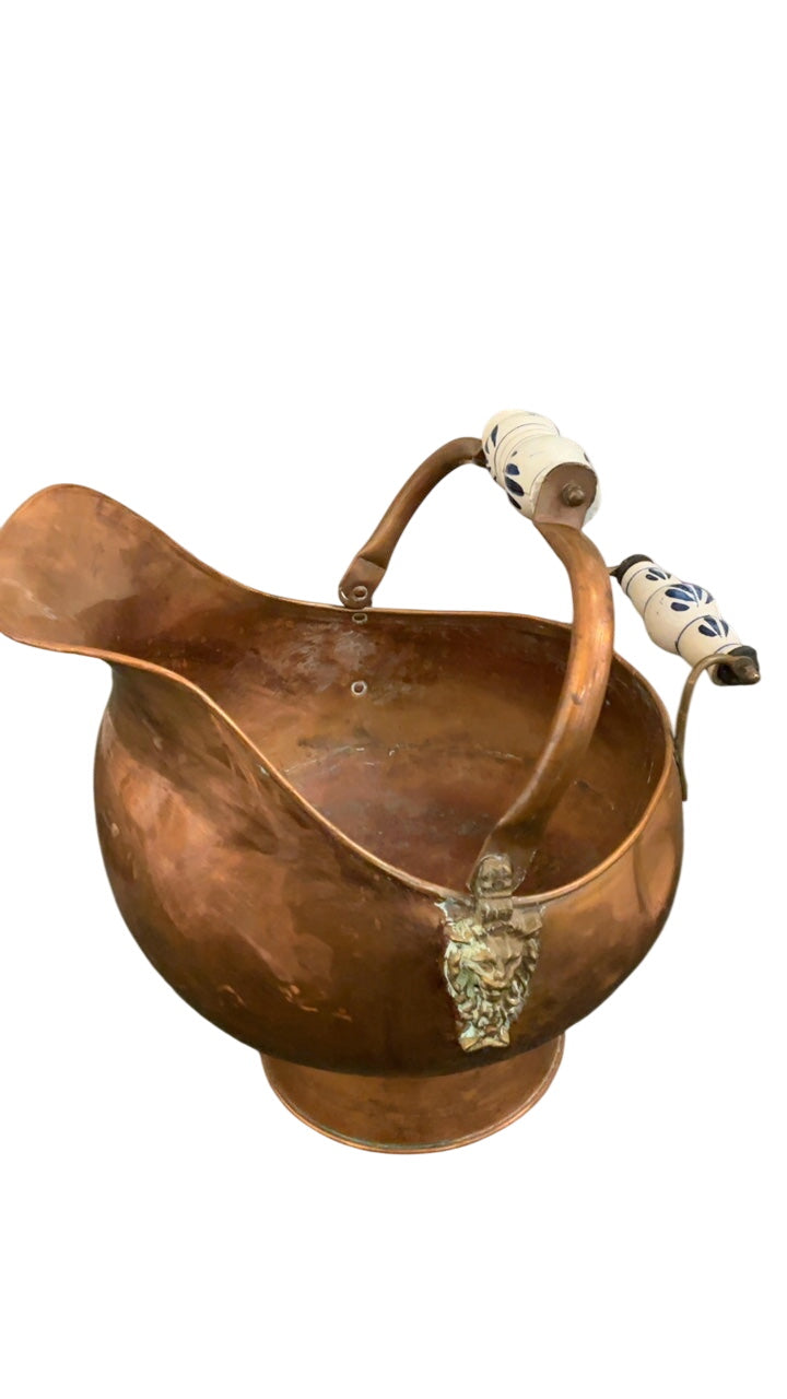 Vintage Copper Coal Scuttle Fireplace Bucket with Brass Lion-Head Mounts and Blue-and-White Delft-Style Porcelain Handle Grips