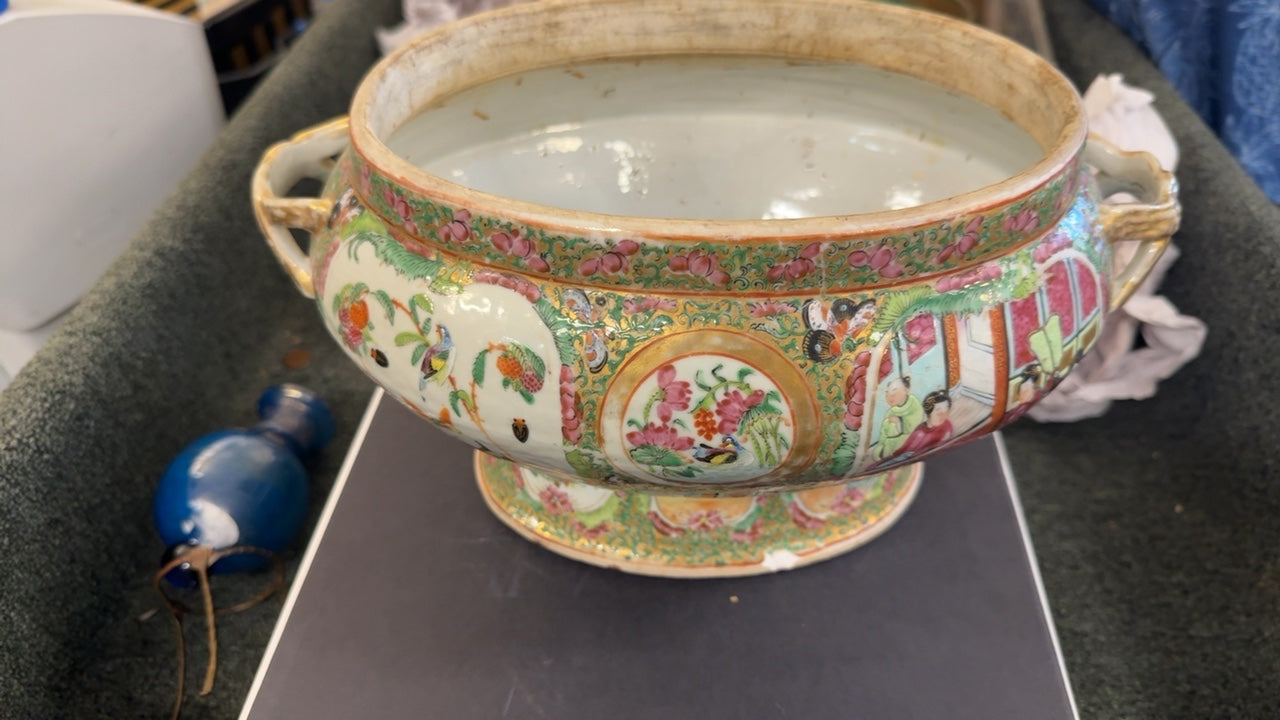 Rose Medallion Canton Tureen (no lid AI check)