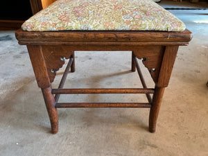 Antique Renaissance/Baroque Revival oak Side Chair,
