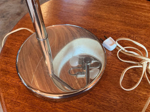 Articulating Swing-Arm Table Lamp