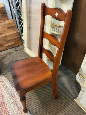 44" Round Oak Pedestal Dining Table Plus 4 Chairs & 2 Leaves 18"