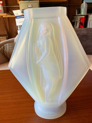 Opalescent vase