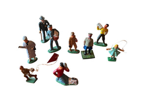Set of 9 lead figurines