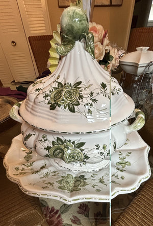 Made in Italy Green and white tureen