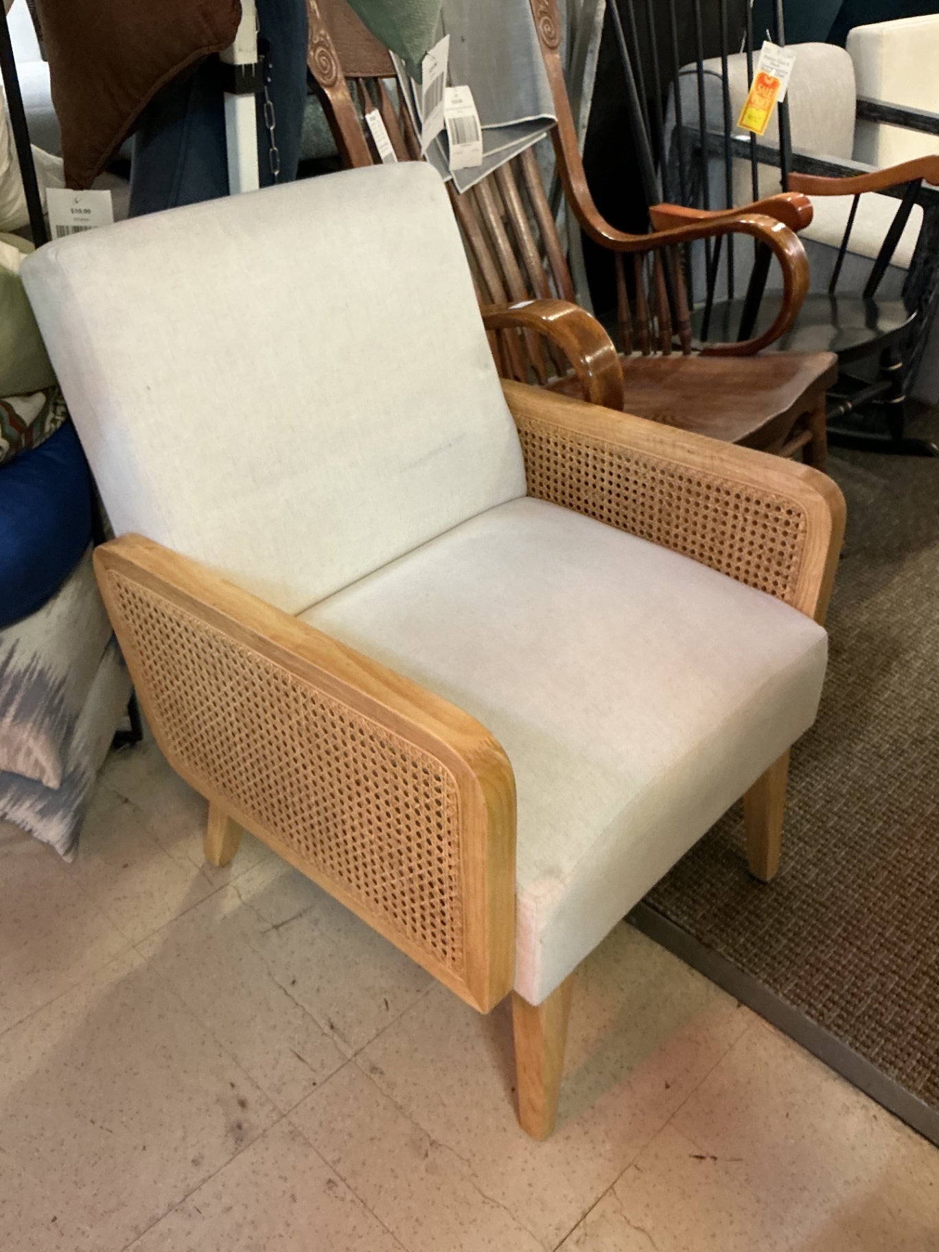  Wicker Side Lounge Chair