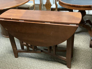  Double Drop-Leaf Round Dining Table - 42" x 30"