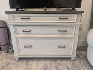 Aspenhome Aged Ivory Oak Wood 41" x 15" x 31" Dresser