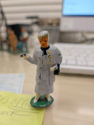 Set of 9 lead figurines