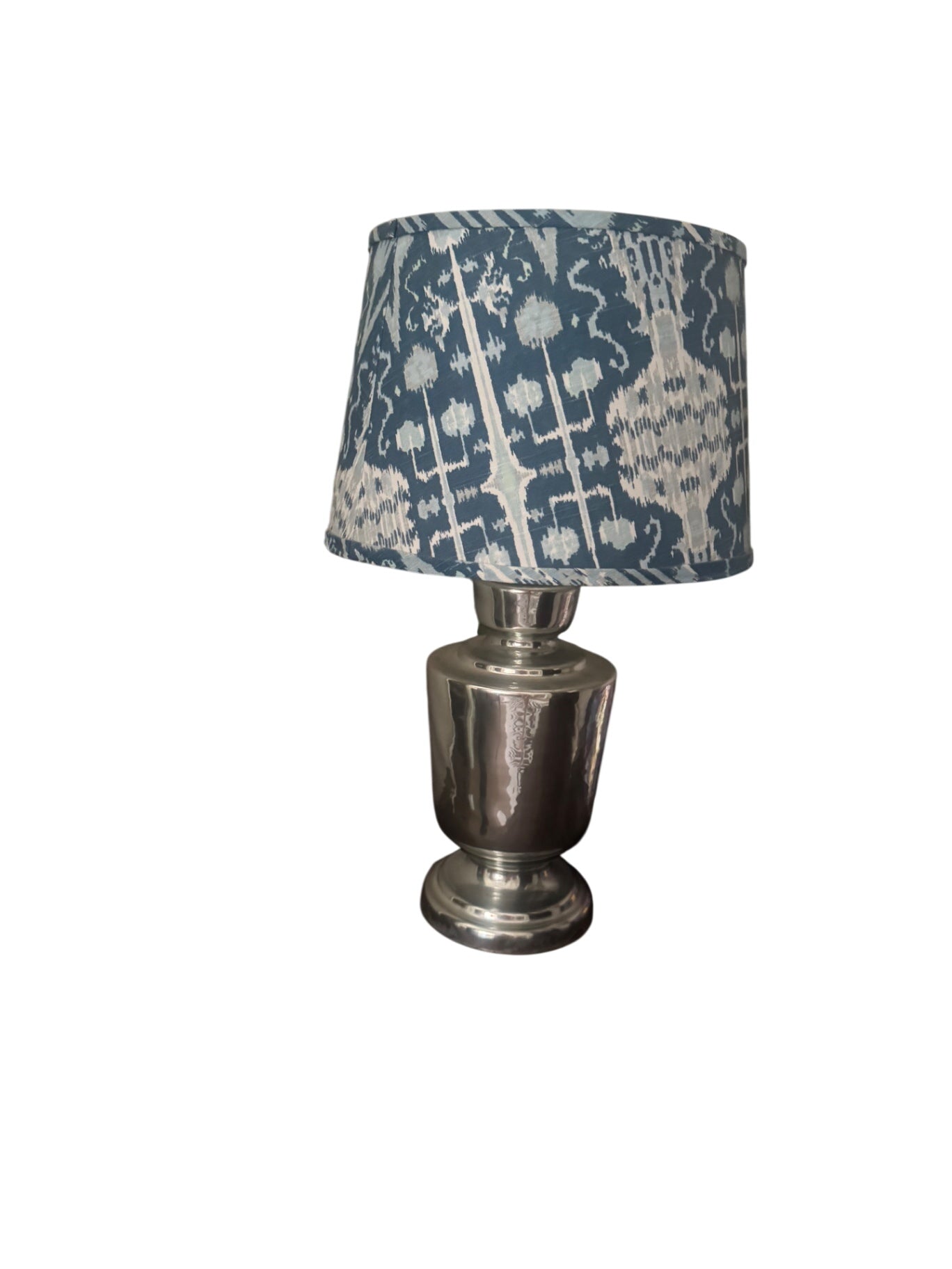 Rooms and Gardens Lamp Aegean fabric shade 30x 24