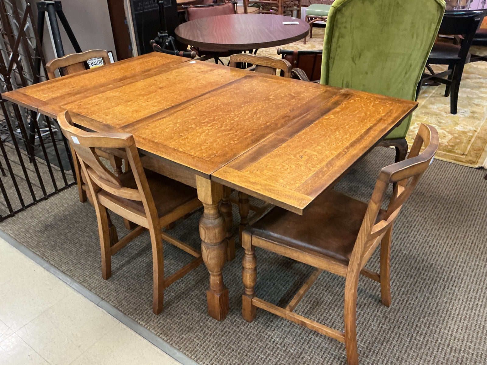 Oak Draw Leaf / Expandable Dining Set (table + 4 chairs)