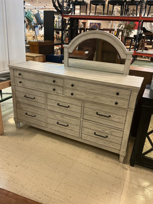Legacy Classic Belhaven Weathered Plank 8 Drawer Dresser With Mirror (69 in x 19 in x 39 in)