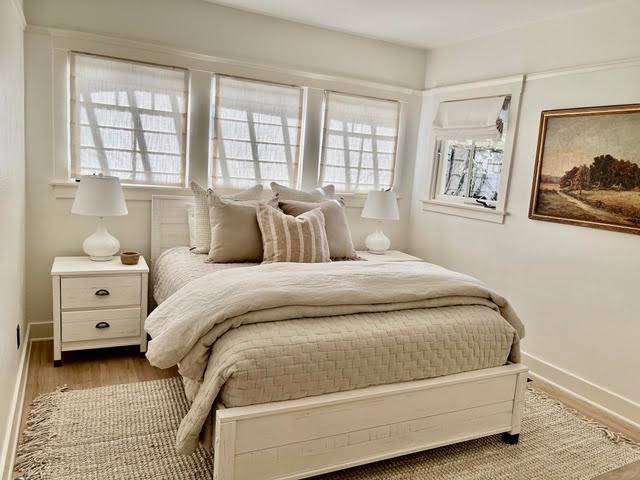 Rustic Farmhouse Distressed White Wood Plank Bed 64" Wide (Queen?) Please Measure