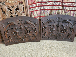 French carved panel, renaissance revival, walnut Walnut French walnut / noyer