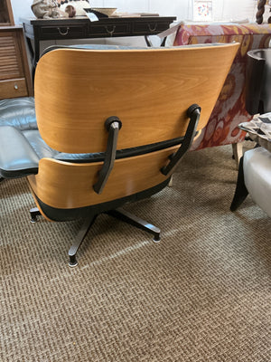 Authentic Herman Miller Eames 670 Lounge Chair & 671 Ottoman – Evergreen Leather & Molded Plywood
