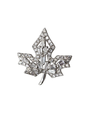 Pendant 18k White Gold Maple Leaf w/ Diamonds