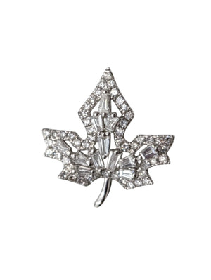Pendant 18k White Gold Maple Leaf w/ Diamonds