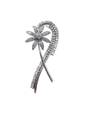 Pendant 18k White Gold w/ Diamonds Flower Looped Shape