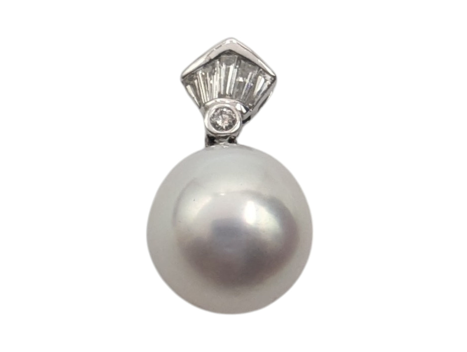 Pendant 18k White Gold w/ Large Pearl & Diamonds