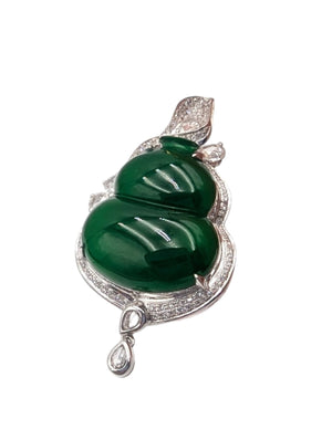 Pendant 18k White & Yellow Gold Jadeite w/ Diamonds