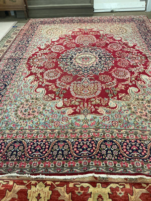 Vintage Persian Kerman Hand-Knotted Wool Rug, Floral Medallion, 9'10" × 13'4"