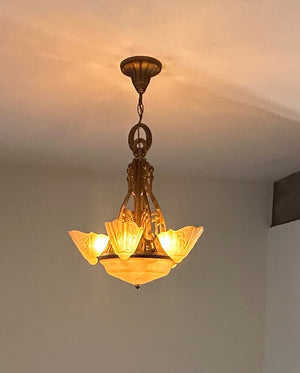 Chandelier 