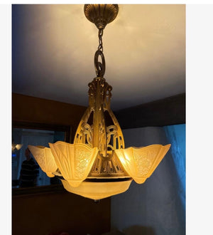 Chandelier 
