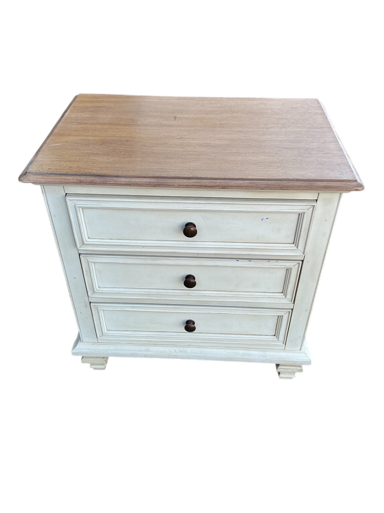 Aspen furniture modern stand with electrical outlets