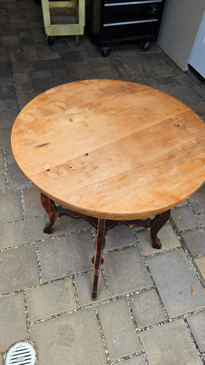 Victorian Round table