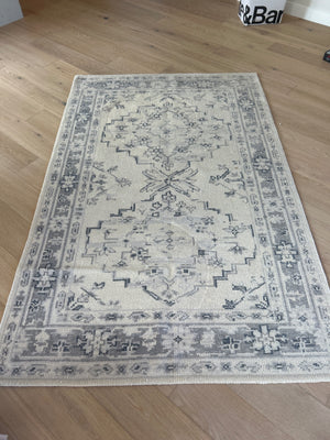 West Elm Dreamy Medallion 100% Wool Area Rug, 5x8