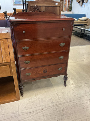 Antique Mahogany 4 Drawer Highboy Dresser Turned Leg Original Brass Hardware 1900-1925 18x32x44