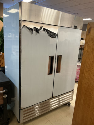 Kichking-Intertek 54" Commercial Reach-In Refridgerator Model #DLW54BR