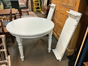 White Round Dining Table With 2 Leaves 72.5" x 45.25" x 30"