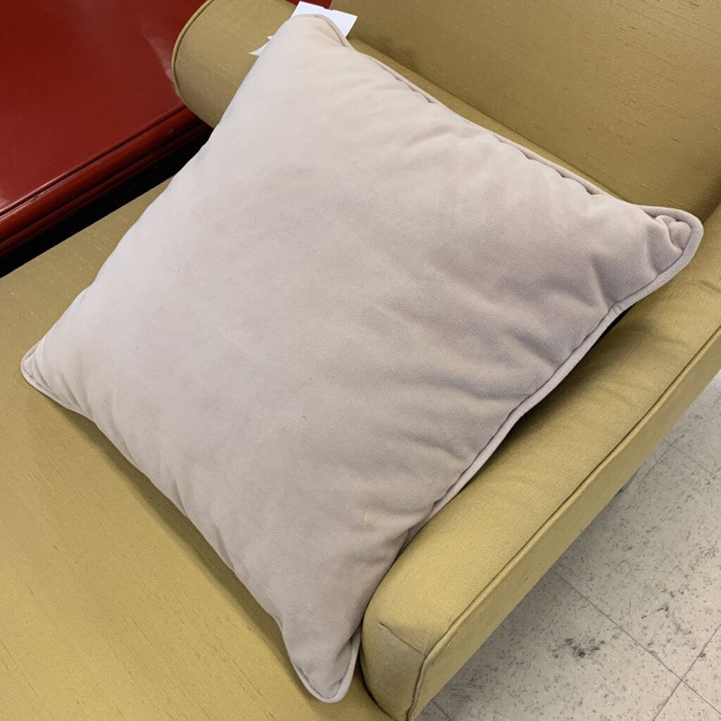 "Newport" Pillow