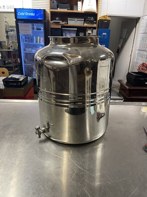 30 Liter Polished Stainless Steel Bev Dispenser