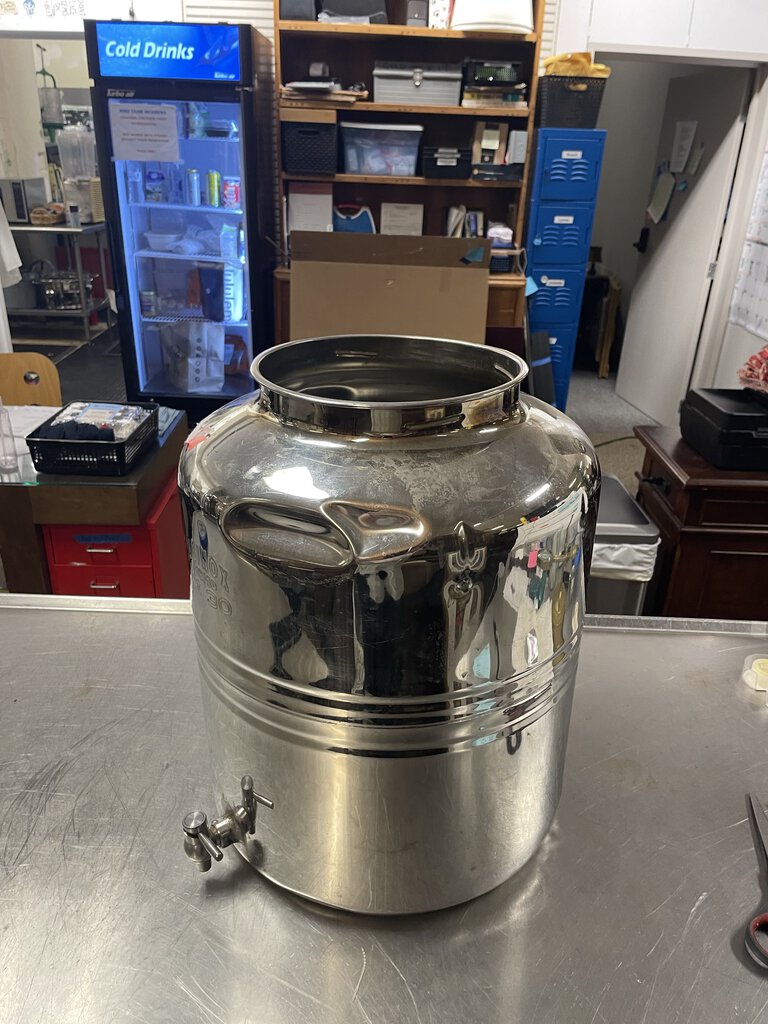 30 Liter Polished Stainless Steel Bev Dispenser