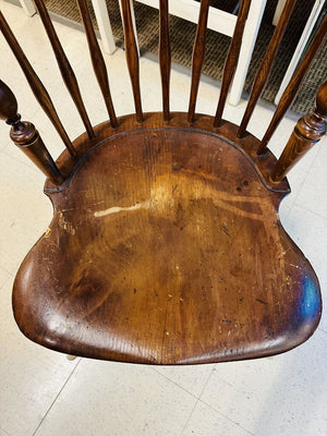 18th Century Comb-Back Windsor Chair.