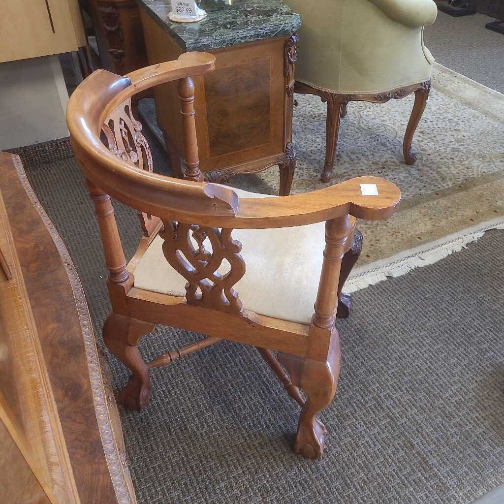 Ornate Cream Corner Chair