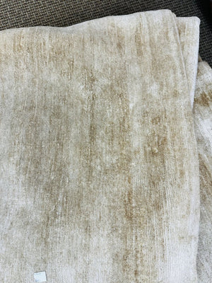 Large Wool / Silk Area Rug 10'.5 x 19'.5