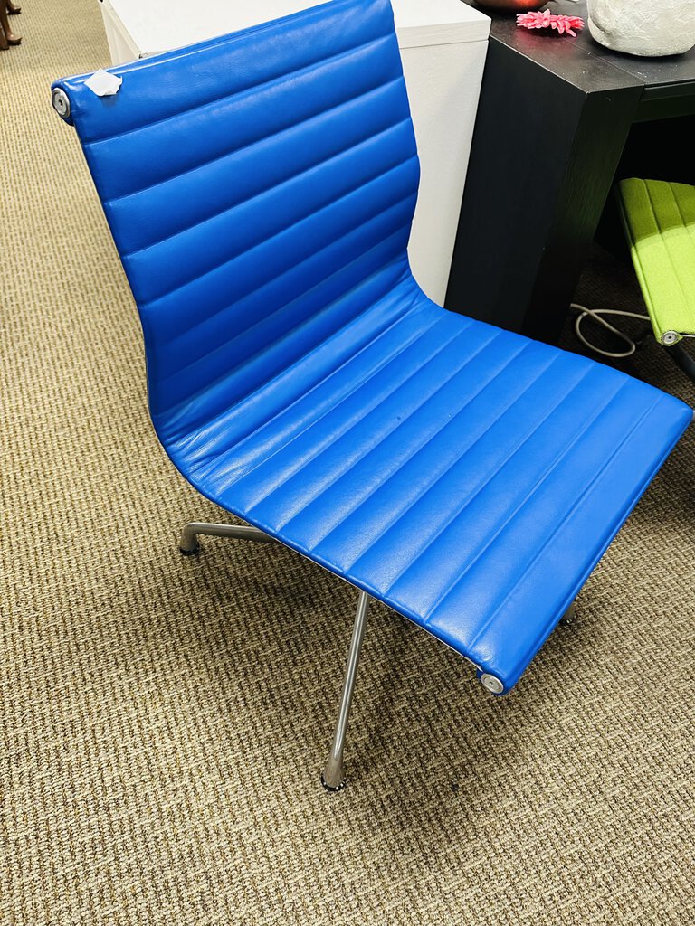 Herman Miller Eames aluminum Group Side Chair MSRP $1400