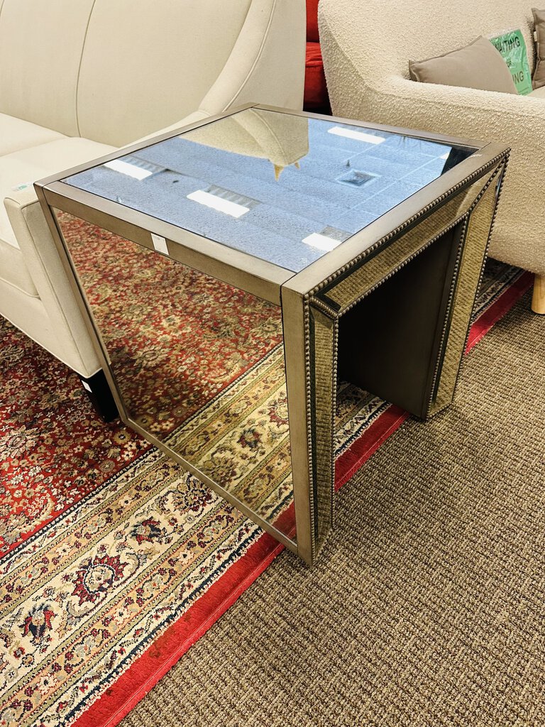 Mirrored End Table 22x24x24.5
