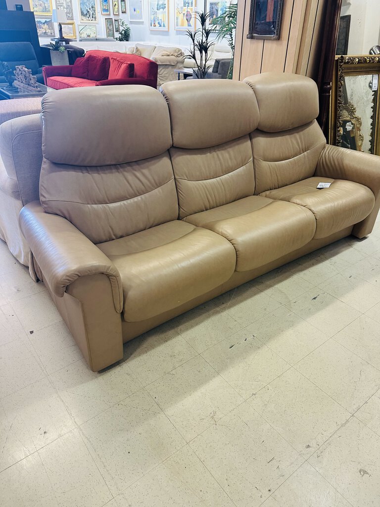 Stressless Como Tiger Eye Royalin Reclining Sofa MSRP $2800