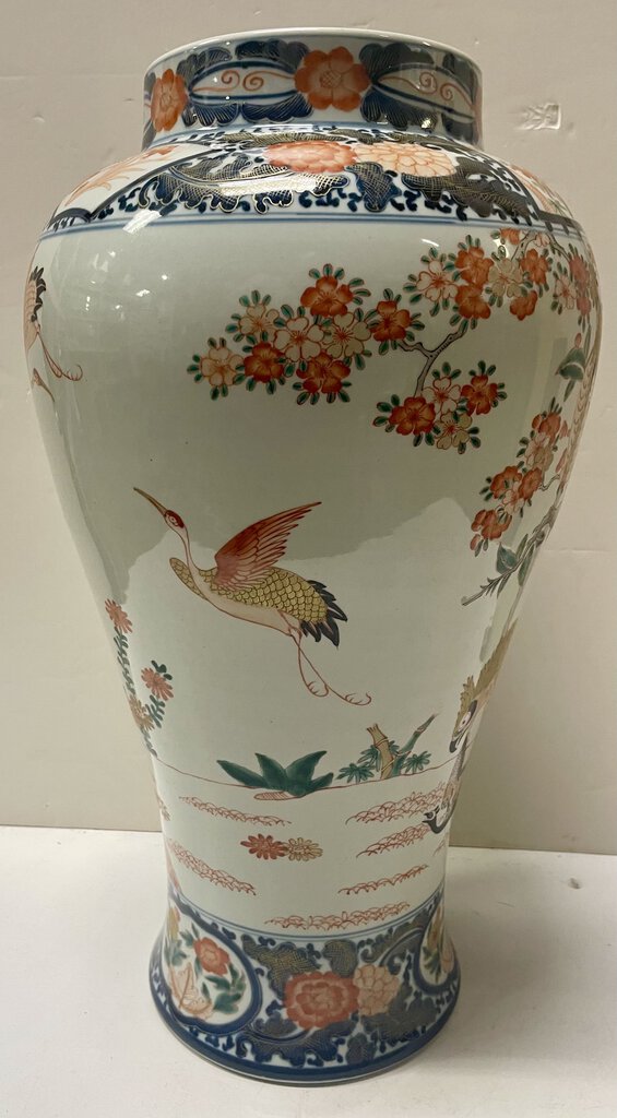 Japanese Imari Style Porcelain Raptor Motif Gilded Large Vase