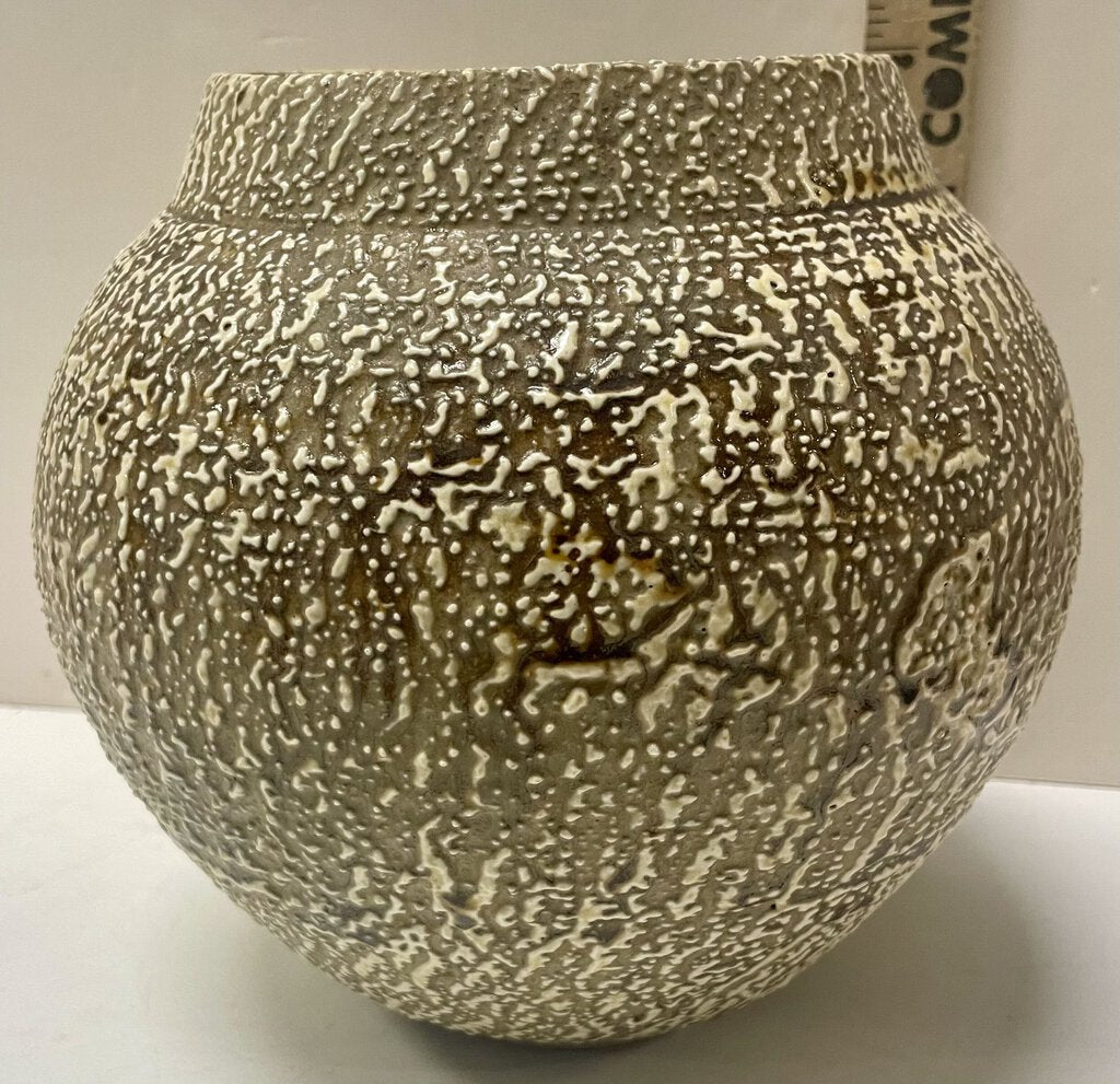 Japanese Roku Style Pottery Brown Textured Jar