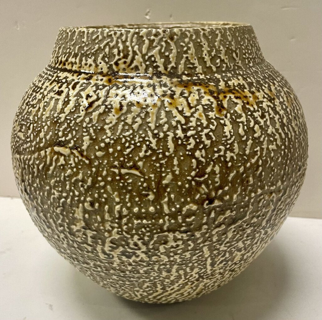 Japanese Roku Style Pottery Brown Textured Jar