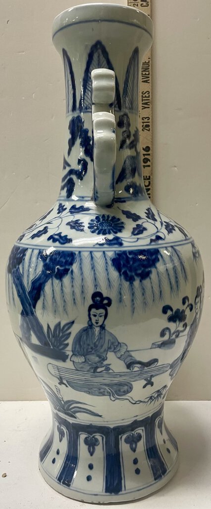 Chinese Blue White Porcelain Women Musicians Motif Handled Vase