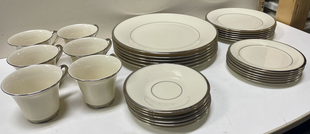 Lenox Solitaire Platinum 5 Pieces 6 Place Settings (30 Piece)